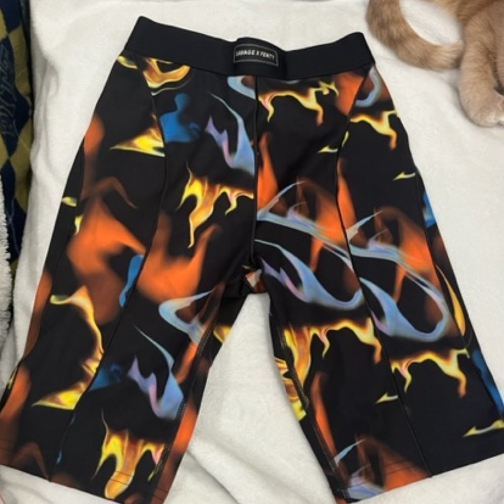 NEW SAVAGEXFENTY FLAME BIKE SHORTS SZ S